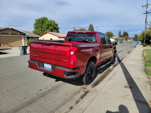 Used 2025 Chevrolet Silverado 1500 RST image 9