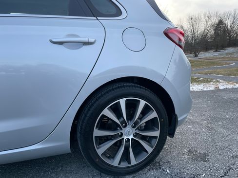 Used 2018 Hyundai Elantra GT w/ Style Package 02 image 16