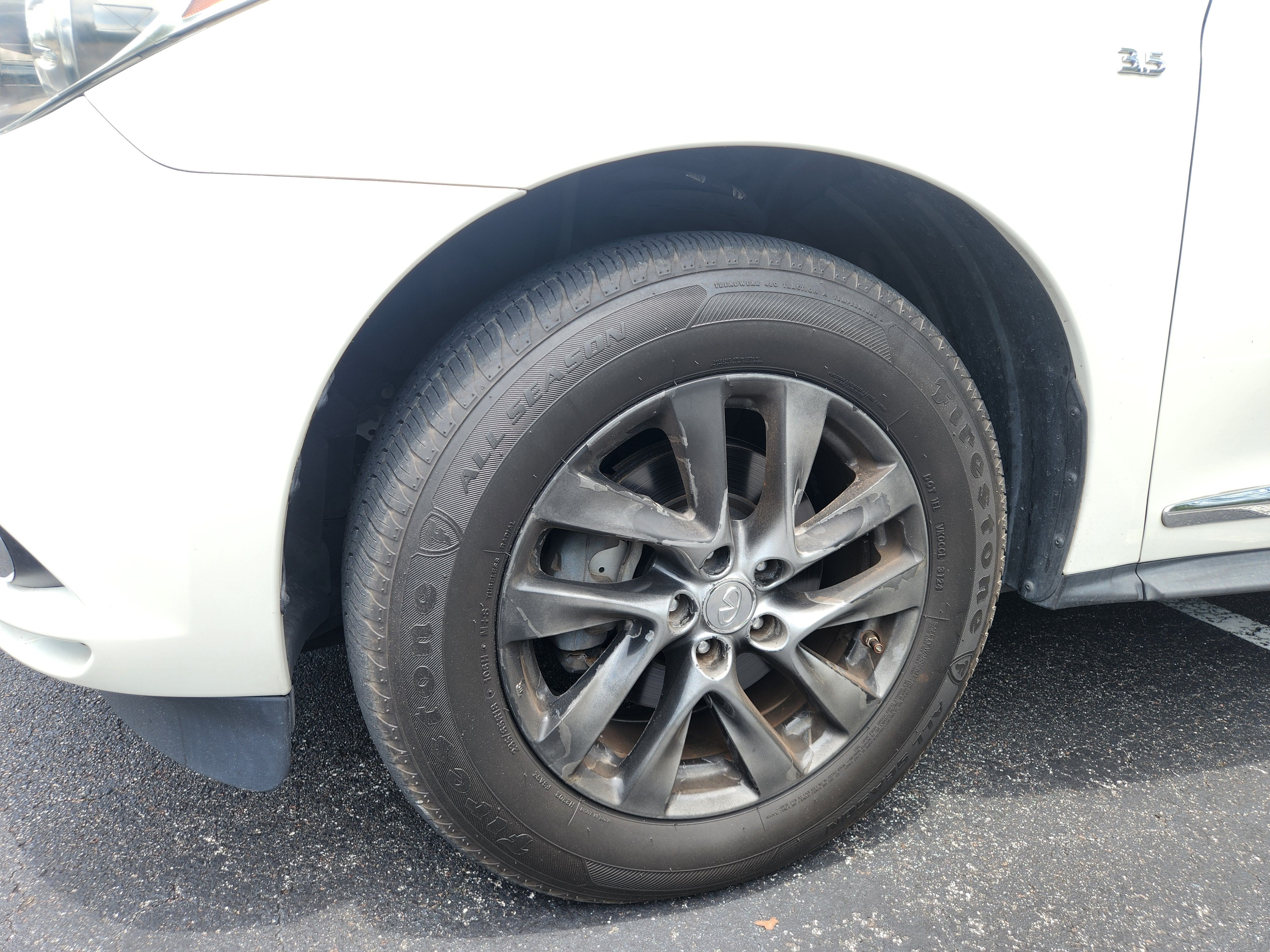 Used 2015 INFINITI QX60 FWD w/ Driver Assistance Package image 11