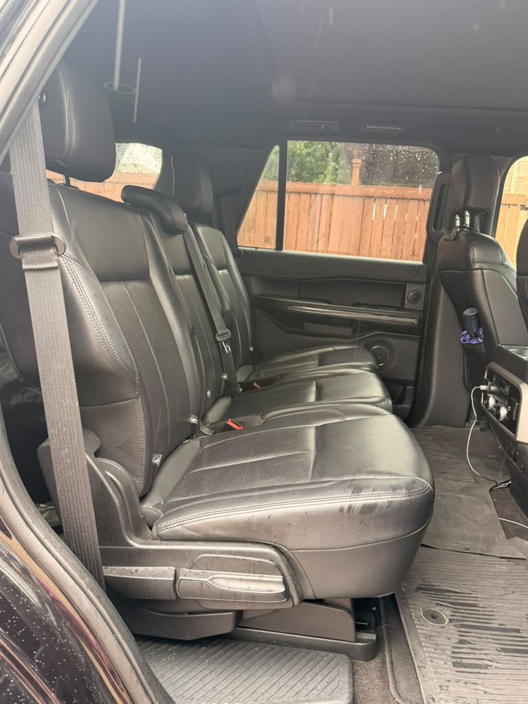 Used 2019 Ford Expedition XLT w/ Equipment Group 202A RWD image 11