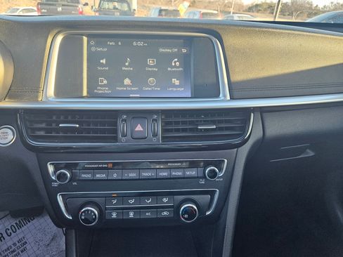 Used 2020 Kia Optima SE image 13