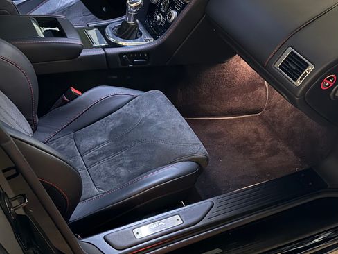 Used 2009 Aston Martin DBS Coupe image 14