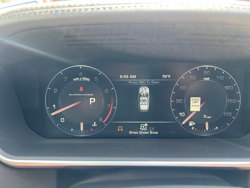 Used 2015 Land Rover Range Rover Supercharged AWD/4WD image 32