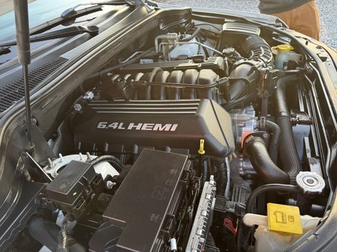 Used 2013 Jeep Grand Cherokee SRT8 image 9