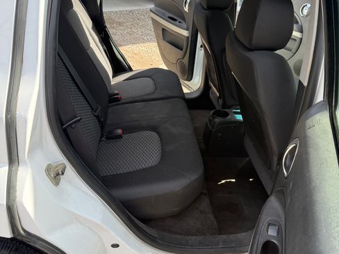 Used 2011 Chevrolet HHR LT image 19