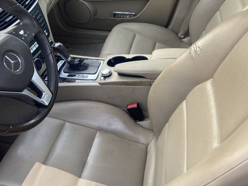 Used 2013 Mercedes-Benz C 250 Sedan image 5