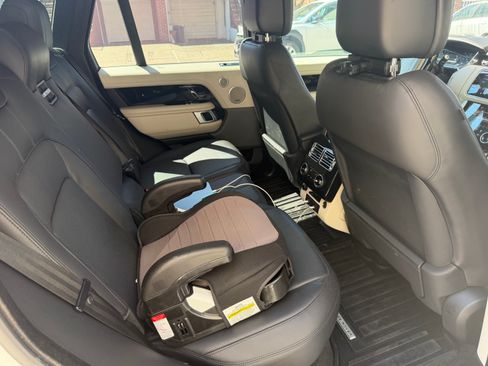 Used 2021 Land Rover Range Rover P525 Westminster Edition image 9