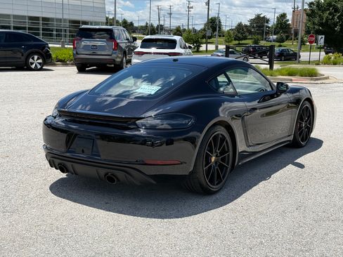 Used 2021 Porsche 718 Cayman GTS RWD image 8