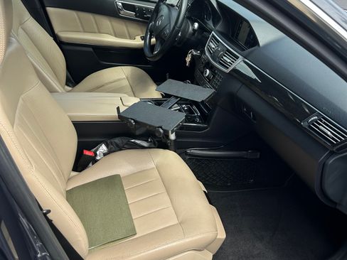Used 2011 Mercedes-Benz E 350 4MATIC Wagon image 4