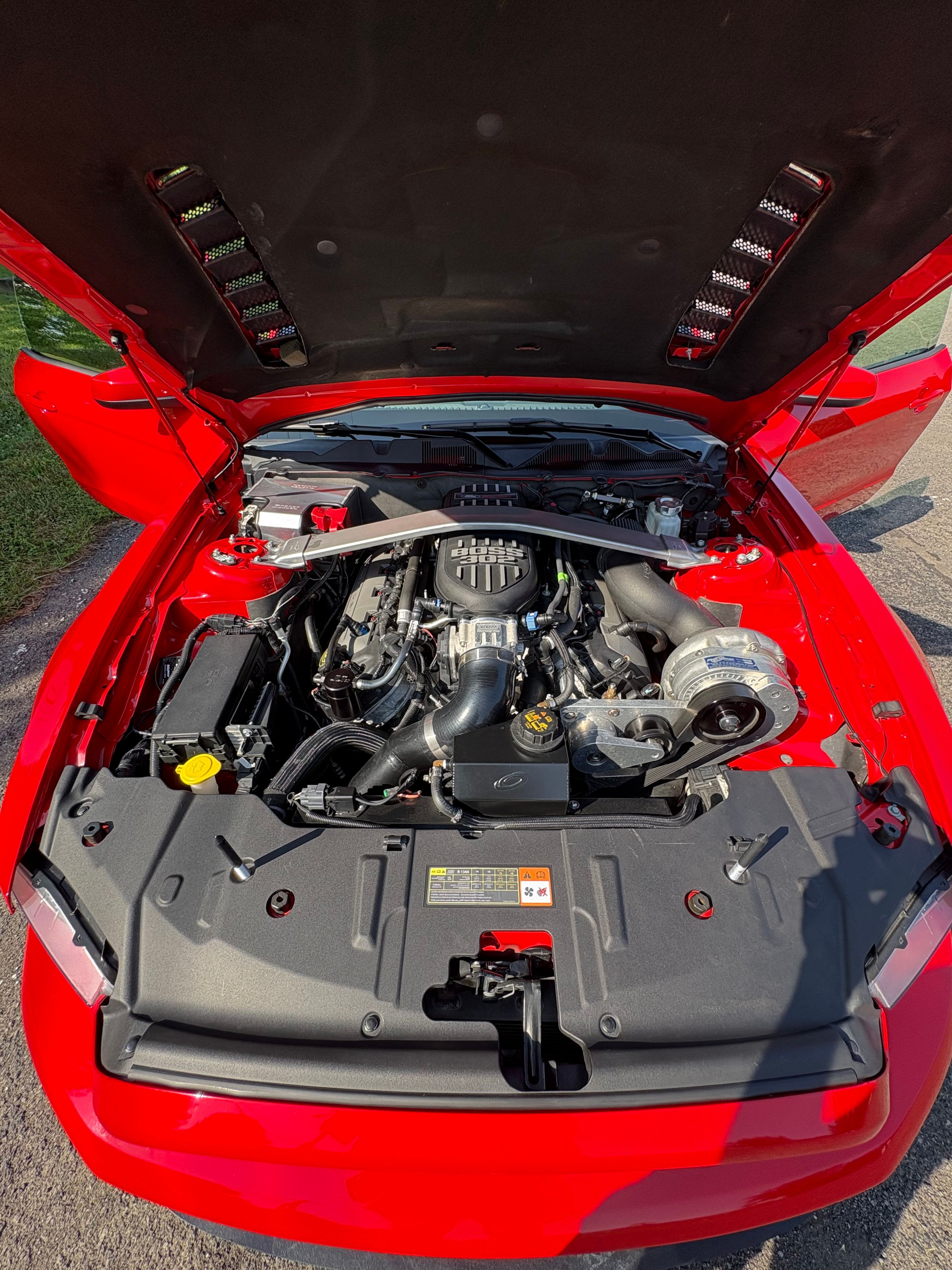 Used 2014 Ford Mustang GT RWD image 17