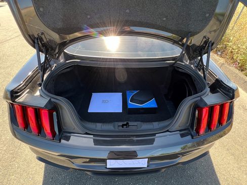 Used 2022 Ford Mustang Mach 1 w/ Mach 1 Handling Package RWD image 13