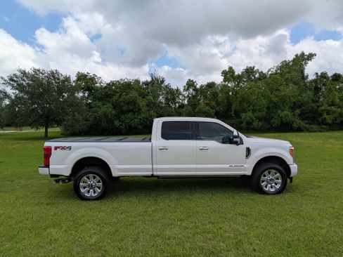 Used 2019 Ford F350 Platinum w/ Platinum Ultimate Package image 8