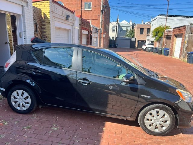 Used 2012 Toyota Prius C Three FWD image 2