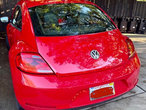 Used 2015 Volkswagen Beetle 1.8T FWD image 5