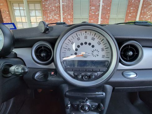 Used 2013 MINI Cooper Hardtop image 6