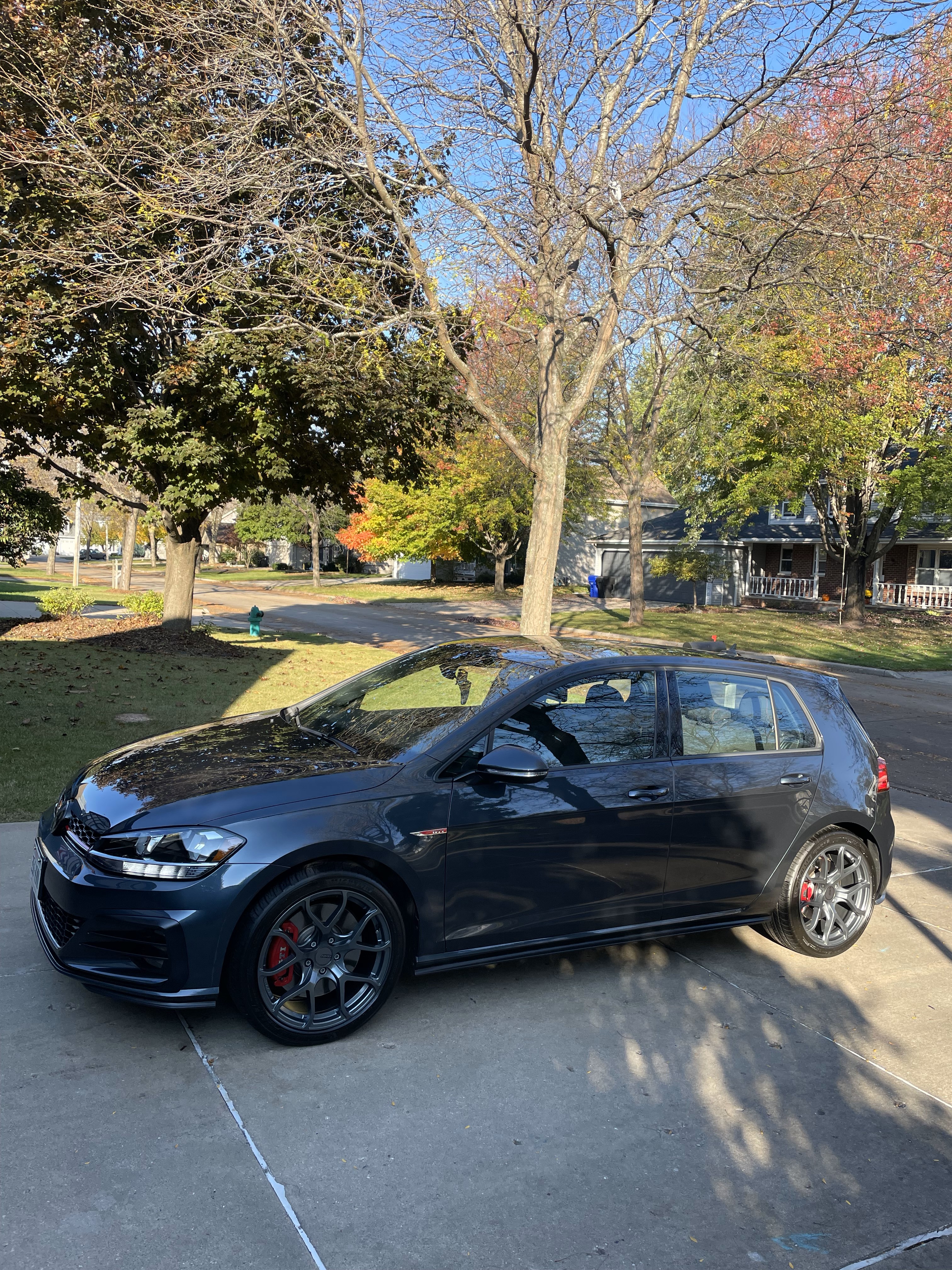Used 2020 Volkswagen GTI S FWD image 6