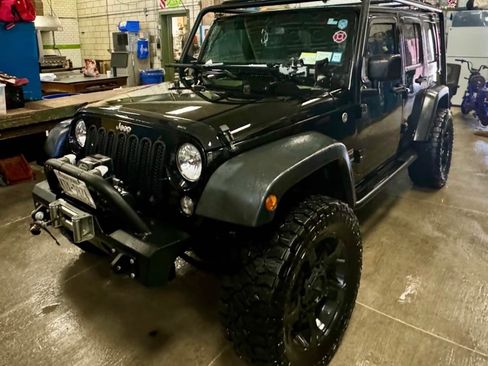 Used 2016 Jeep Wrangler Unlimited Sport w/ Quick Order Package 23S AWD/4WD image 8