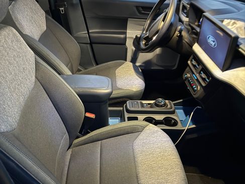 Used 2025 Ford Maverick XLT image 5