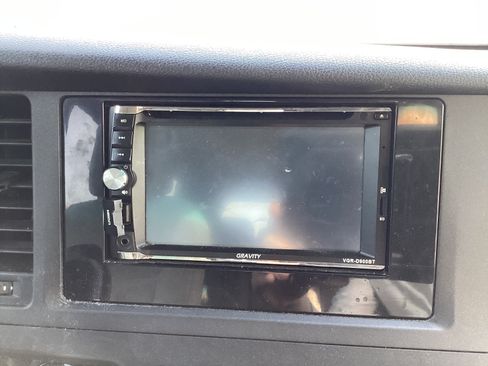 Used 2016 Toyota Sienna LE image 14