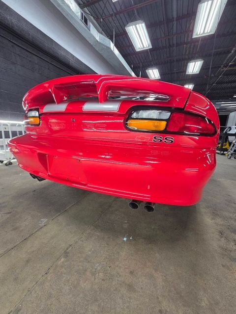 Used 2002 Chevrolet Camaro Z28 w/ SS Performance/Appearance Pkg RWD image 8