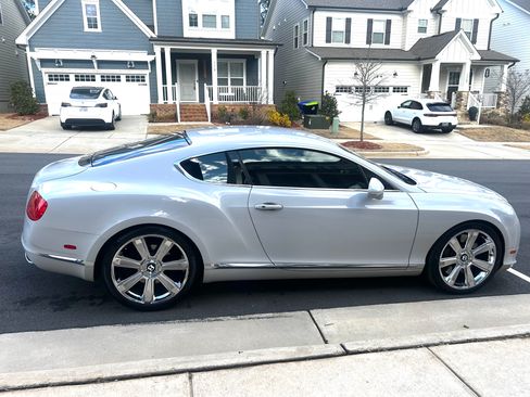 Used 2012 Bentley Continental GT image 2