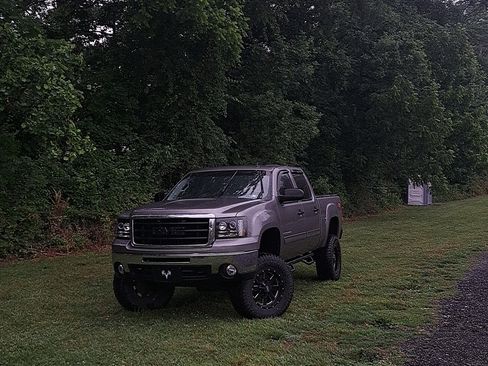 Used 2009 GMC Sierra 1500 SLE w/ Power Pack Plus image 10