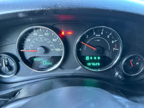 Used 2014 Jeep Wrangler Unlimited Sport w/ Quick Order Package 24S image 8