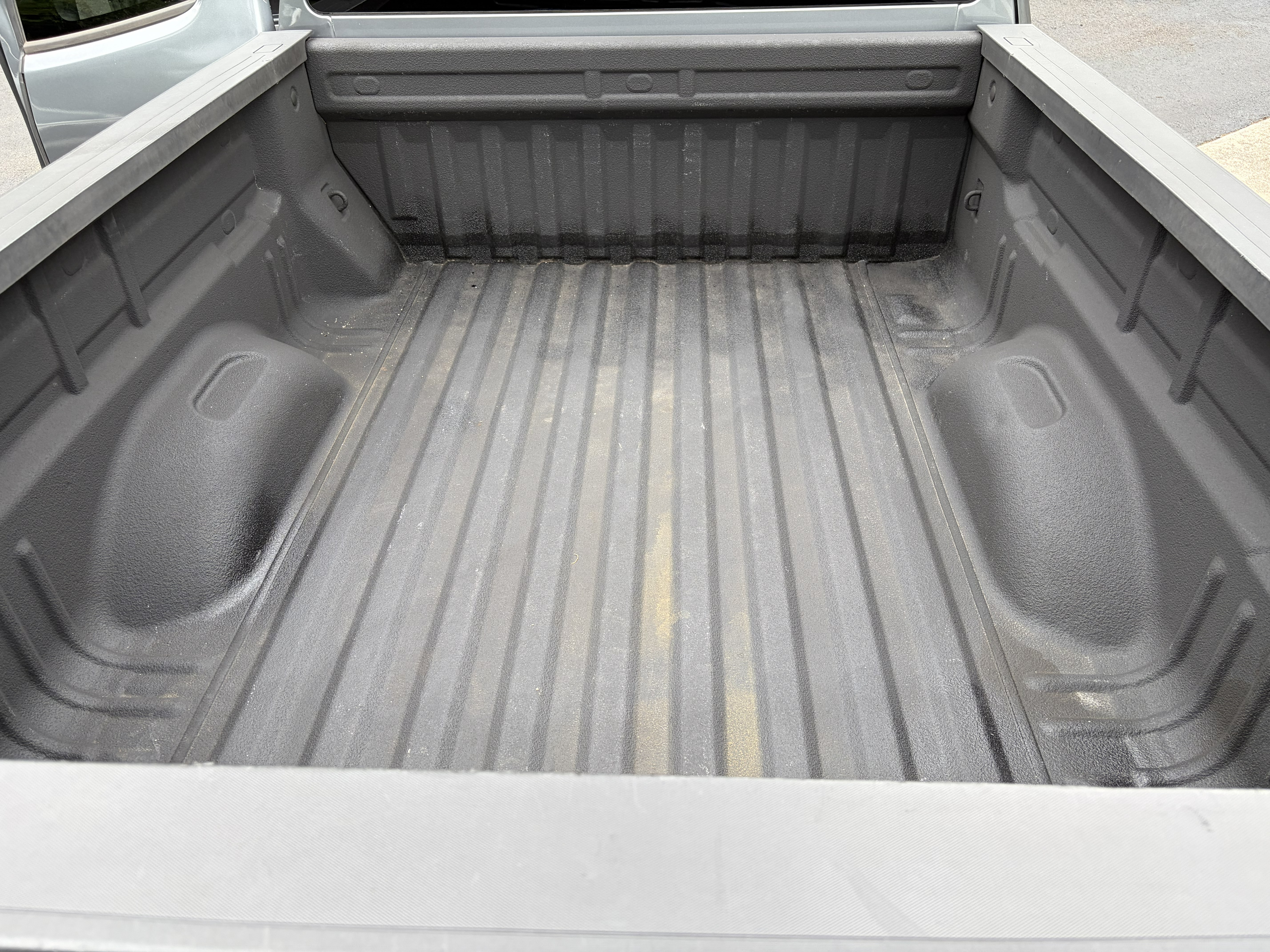 Used 2021 Chevrolet Colorado LT w/ Fleet Safety Package RWD image 11