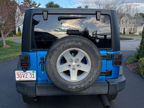 Used 2015 Jeep Wrangler Unlimited Sport w/ Quick Order Package 24S image 4