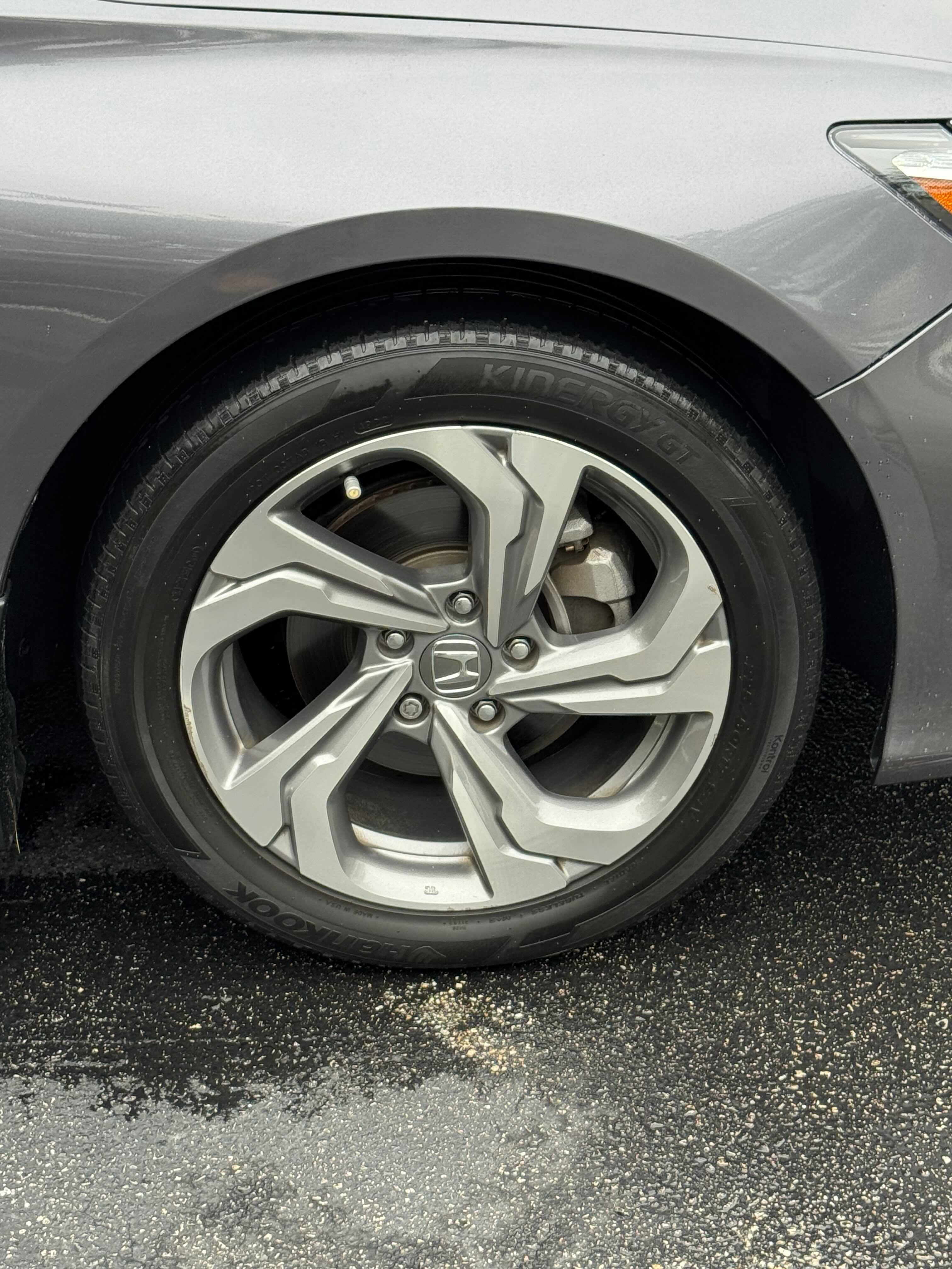 Used 2018 Honda Accord EX-L image 8