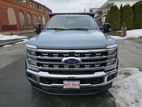 Used 2024 Ford F550 4x4 Crew Cab Super Duty image 4