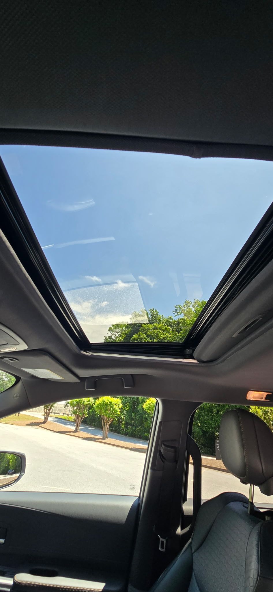 Used 2022 Toyota Sienna XLE Woodland Edition AWD/4WD image 9
