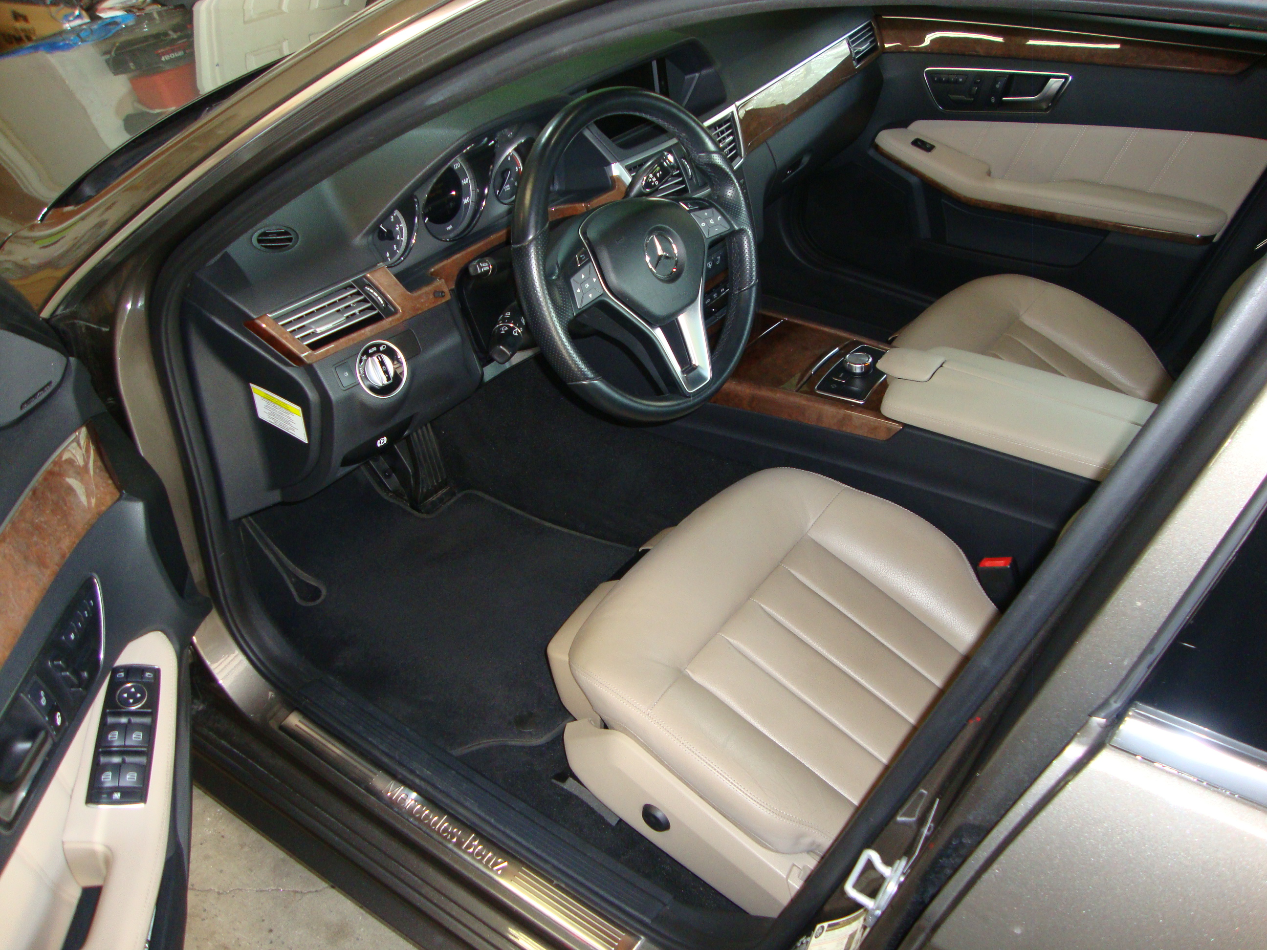 Used 2013 Mercedes-Benz E 350 BlueTEC Sedan image 8