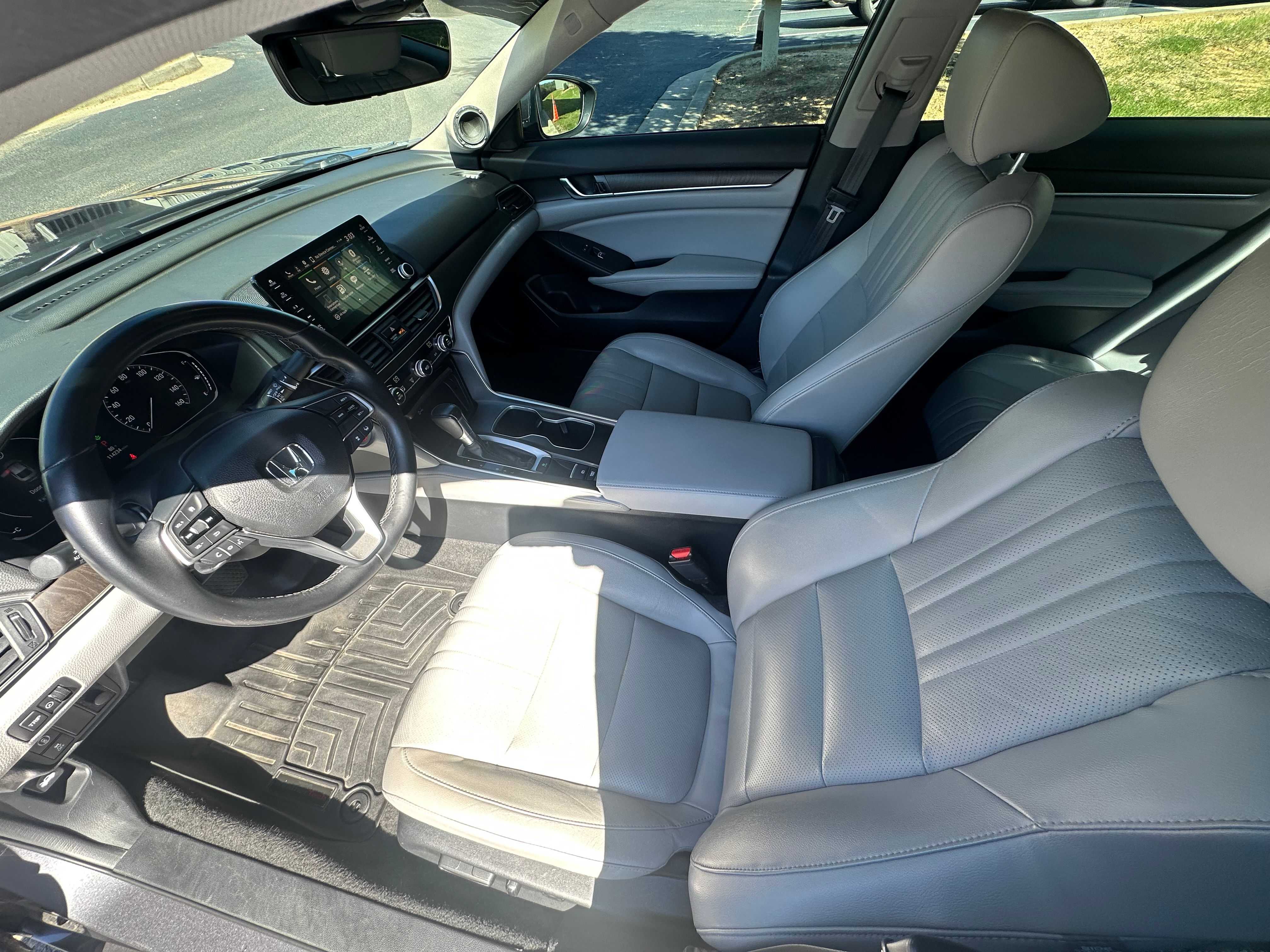 Used 2018 Honda Accord EX-L image 10
