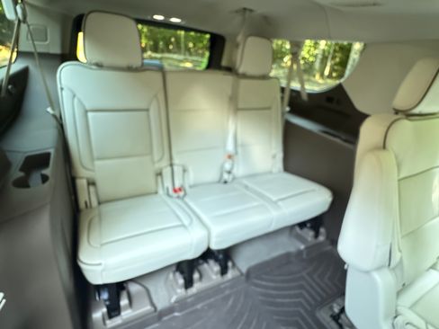 Used 2021 GMC Yukon XL Denali AWD/4WD image 22