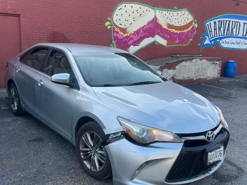Used 2017 Toyota Camry SE FWD image 6