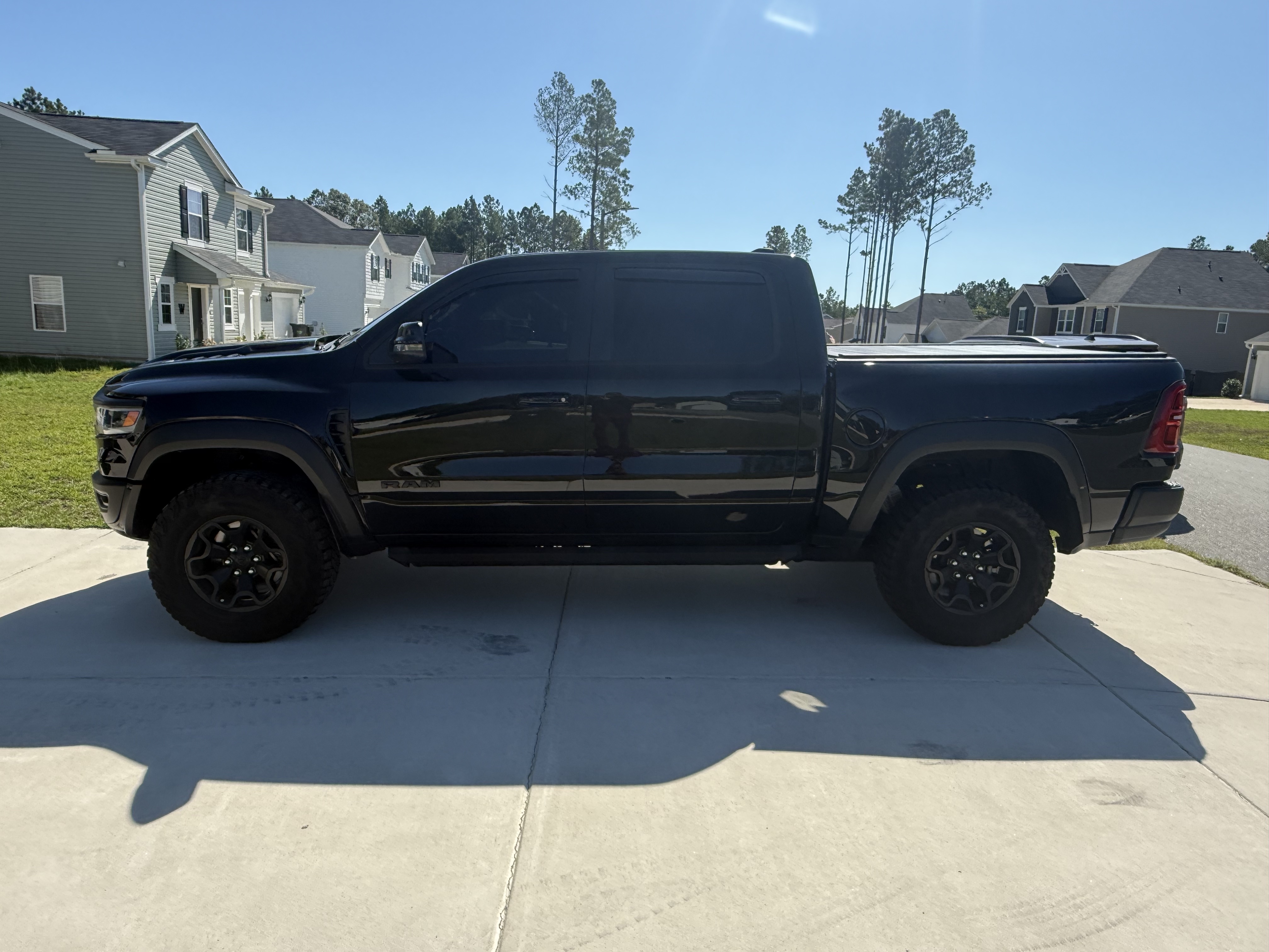 Used 2025 RAM 1500 RHO AWD/4WD image 2