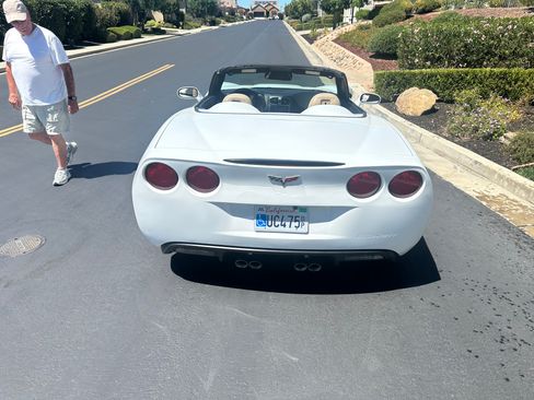 Used 2006 Chevrolet Corvette Convertible w/ Preferred Equipment Group RWD image 6
