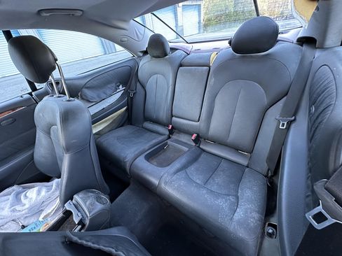 Used 2004 Mercedes-Benz CLK 500 Coupe image 23
