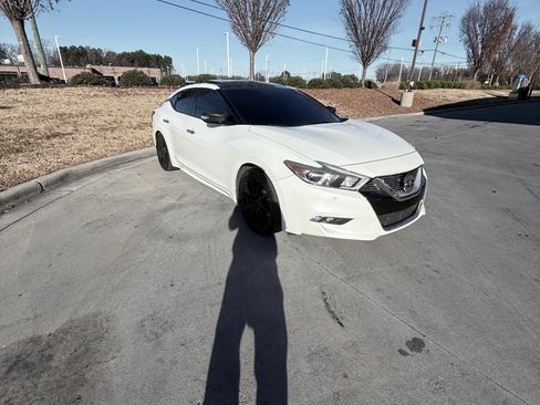 Used 2017 Nissan Maxima 3.5 SL image 4