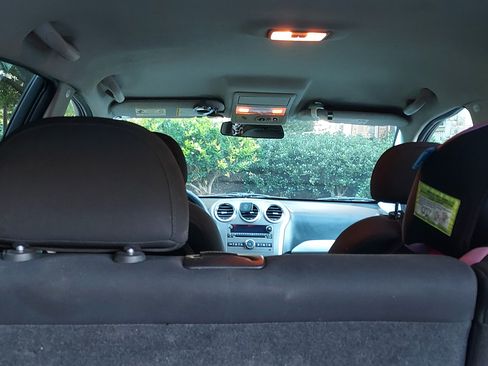 Used 2012 Chevrolet Captiva Sport LS image 12