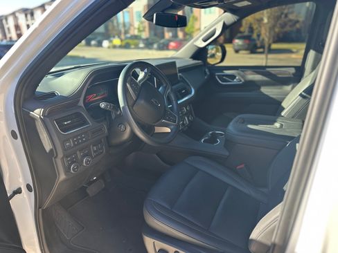 Used 2024 Chevrolet Suburban Z71 w/ Off-Road Capability Package image 6