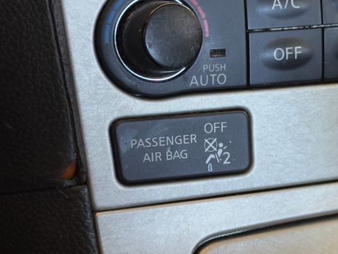 Used 2007 INFINITI G35 x Sedan w/ Premium Pkg image 32