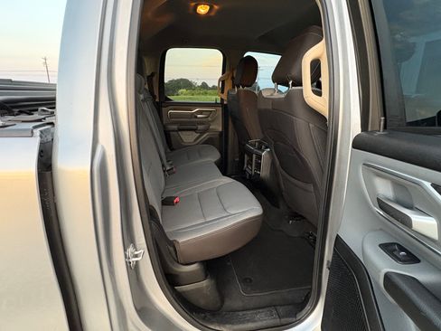 Used 2019 RAM 1500 Big Horn AWD/4WD image 13
