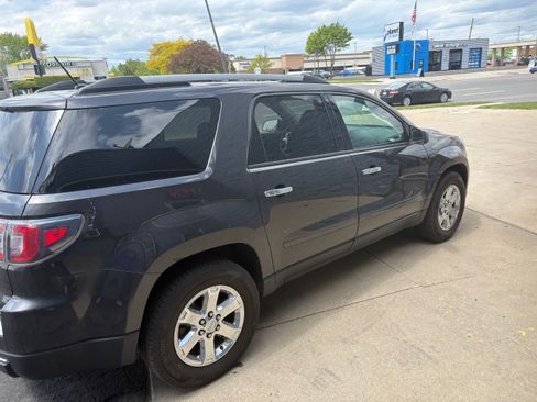 Used 2015 GMC Acadia SLE AWD/4WD image 10