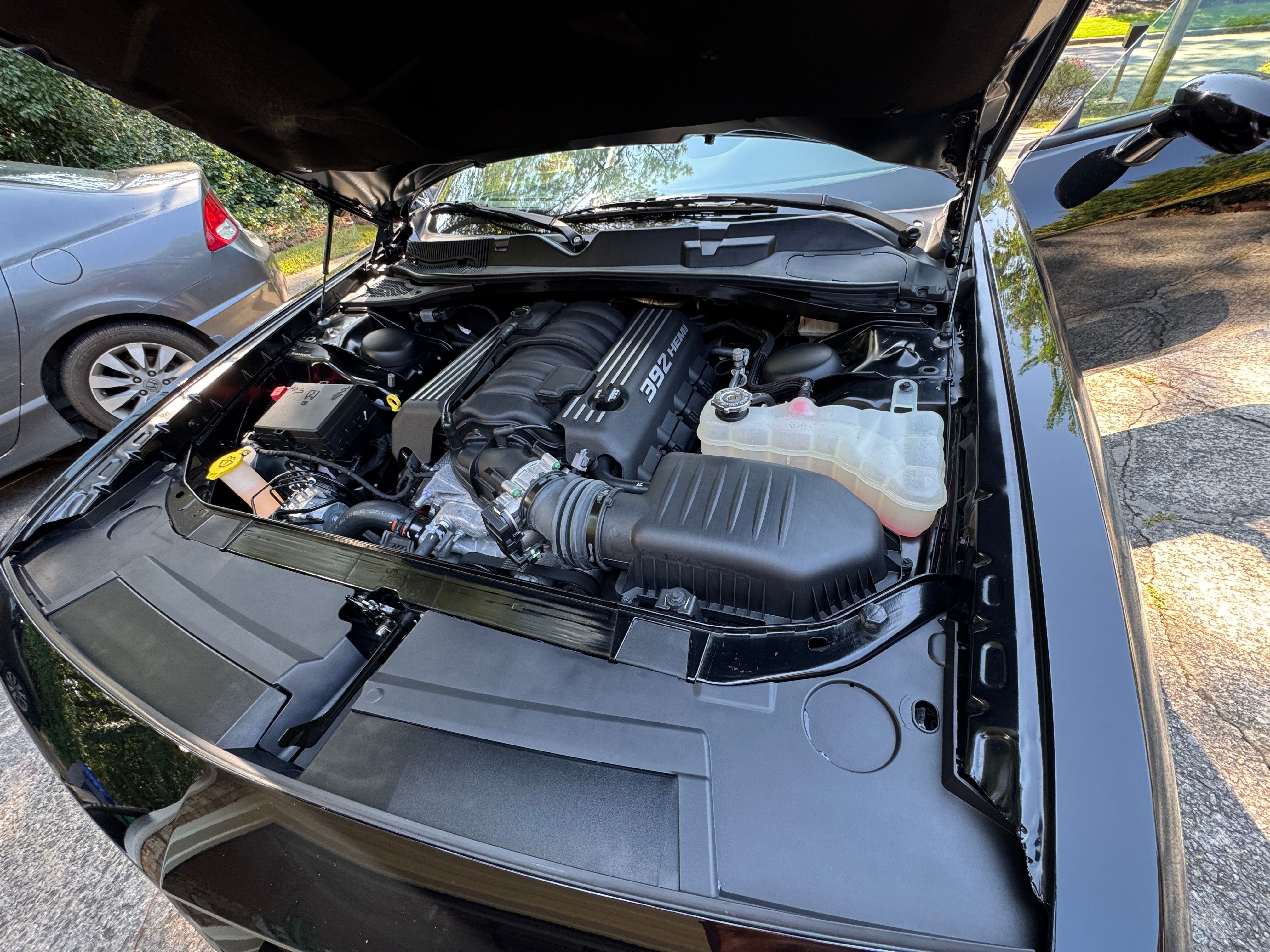 Used 2018 Dodge Challenger SRT RWD image 12