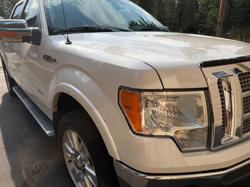 Used 2011 Ford F150 Lariat w/ Lariat Plus Pkg AWD/4WD image 6