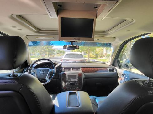 Used 2012 GMC Yukon Denali image 15