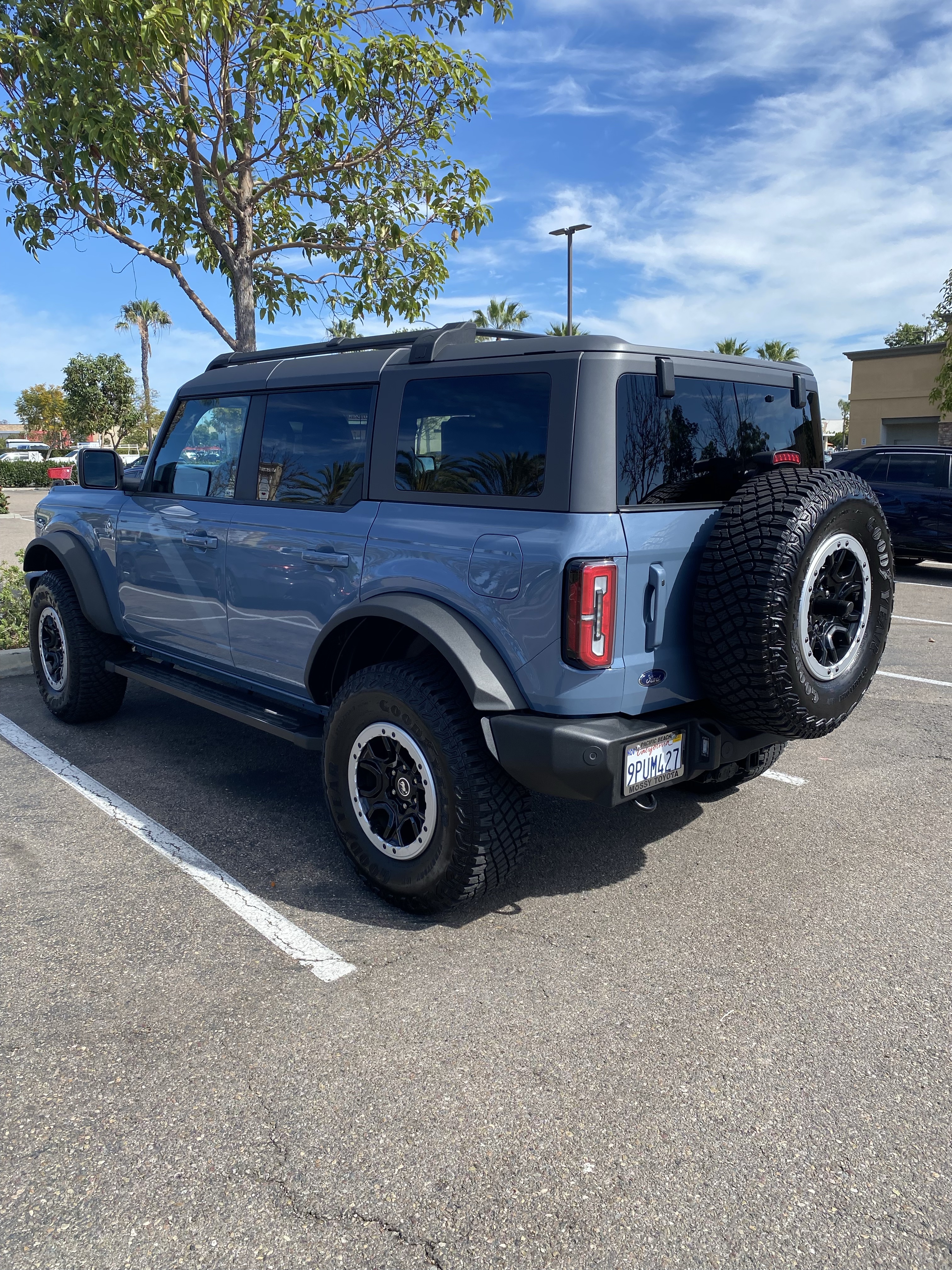 Used 2024 Ford Bronco Outer Banks w/ Sasquatch Package AWD/4WD image 11