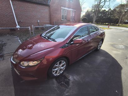 Used 2018 Chevrolet Volt Premier w/ Driver Confidence Package